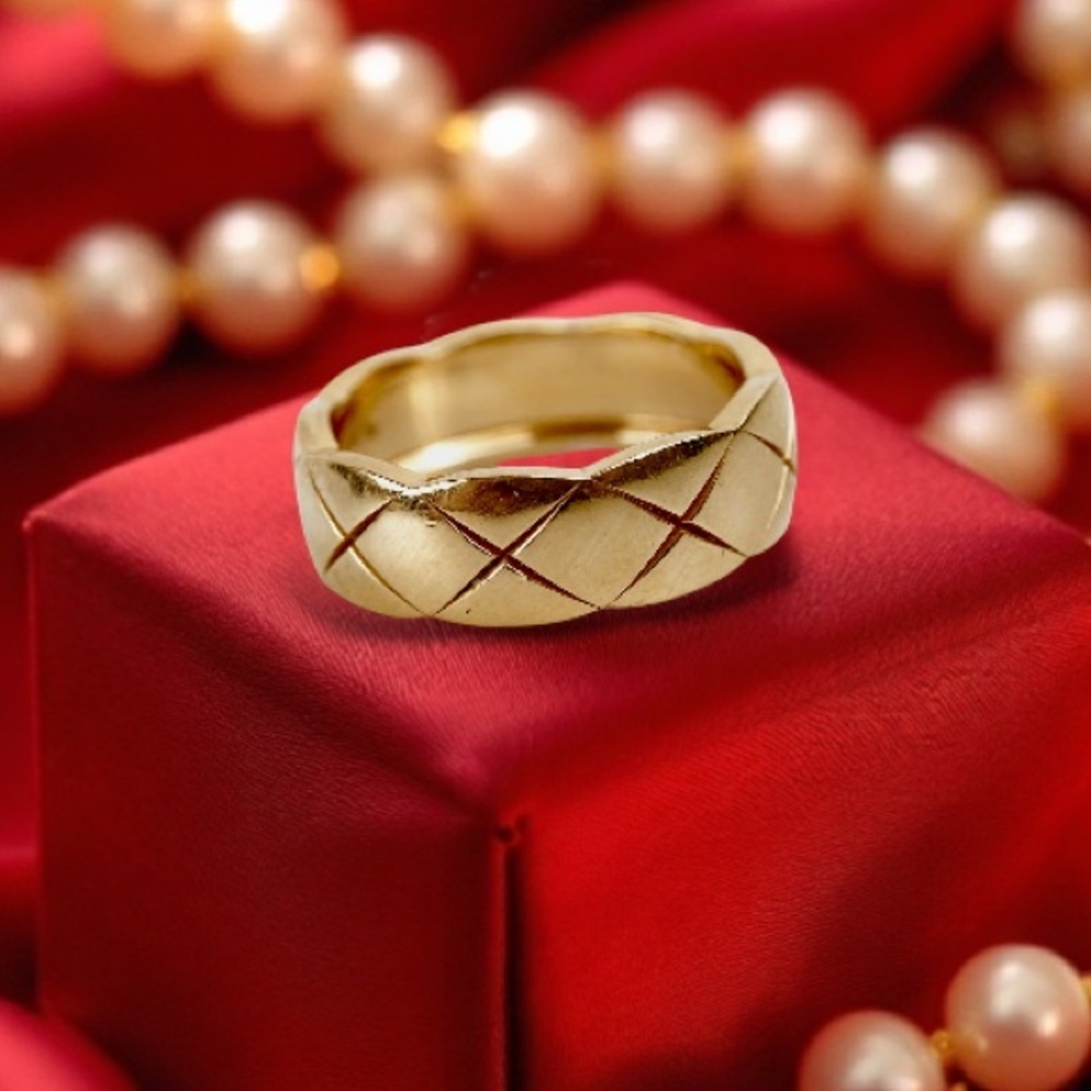 Designer Channel Ring